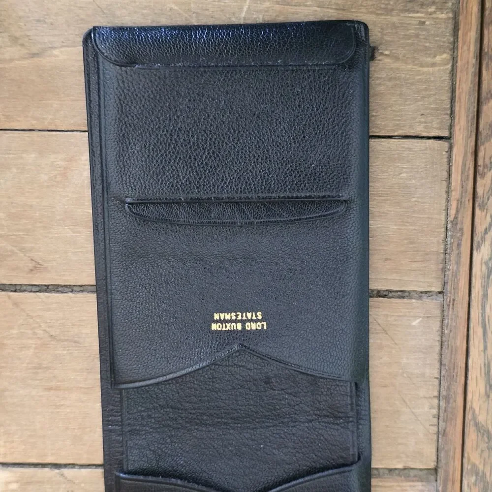 Vintage Buxton Men’s Leather Wallets 1 Black 1 Burgundy Lot Of 2 With Boxes READ
